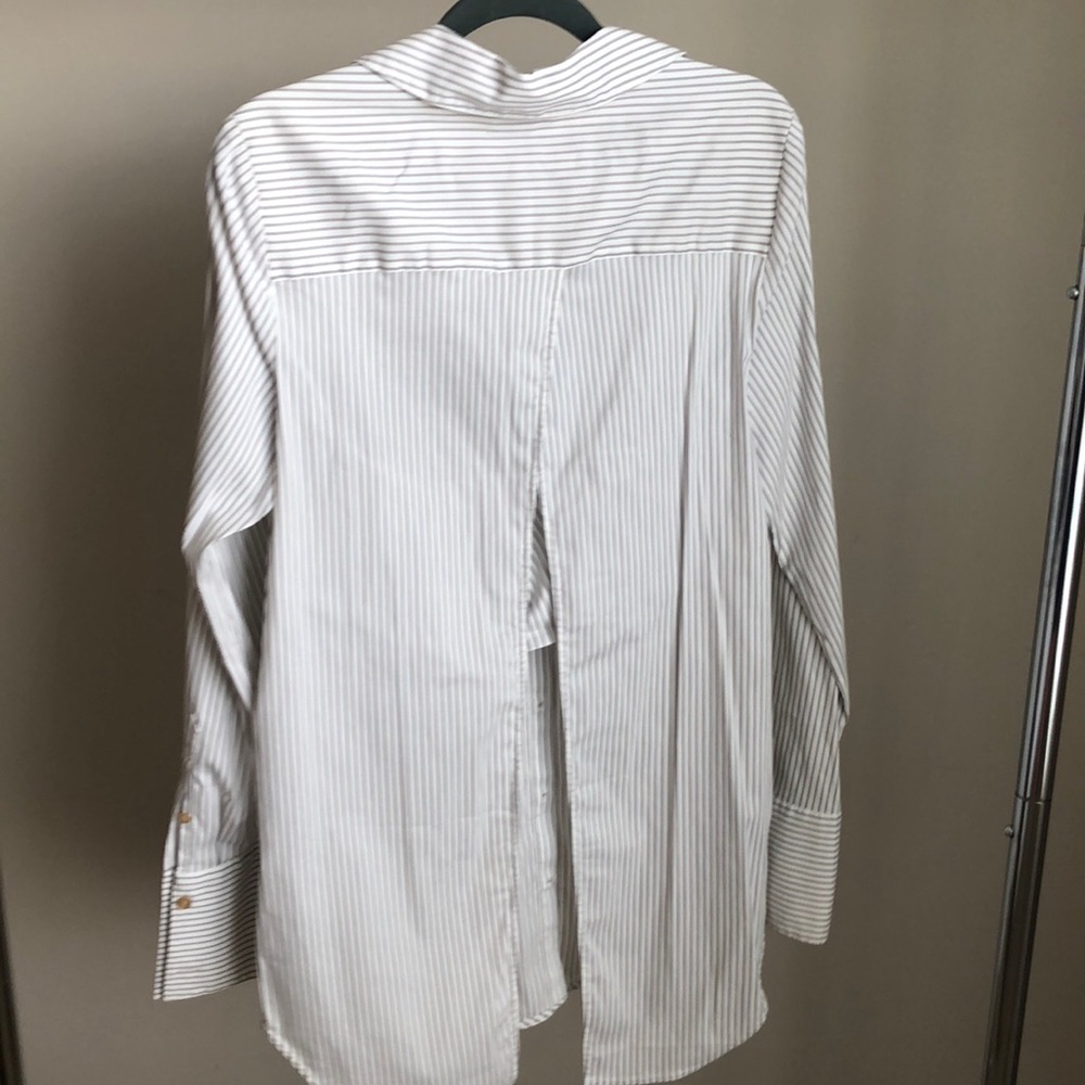 Nordstrom Relaxed Gray/White Stripped Shirt